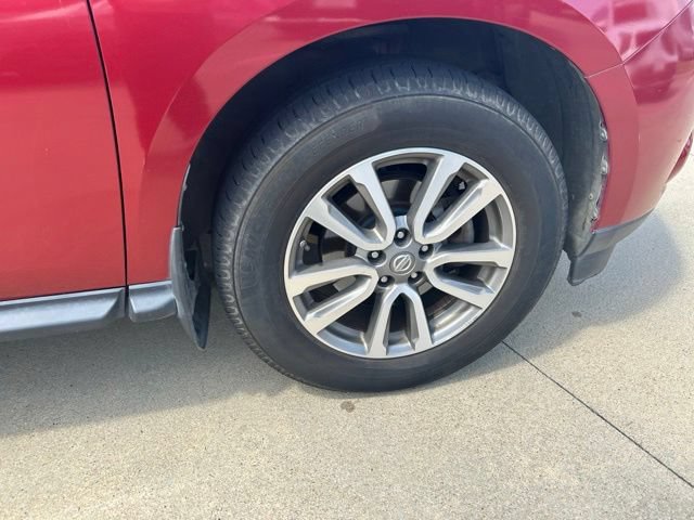 Used 2014 Nissan Pathfinder S FWD image 15