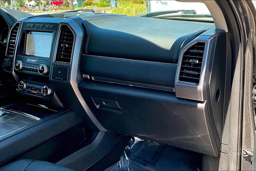Used 2019 Ford Expedition Platinum AWD/4WD image 19