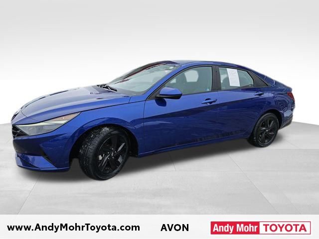 Used 2021 Hyundai Elantra SEL w/ Convenience Package image 3