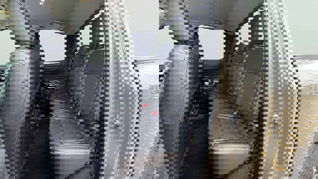 New 2025 Ford Ranger Lariat w/ FX4 Off-Road Package image 17