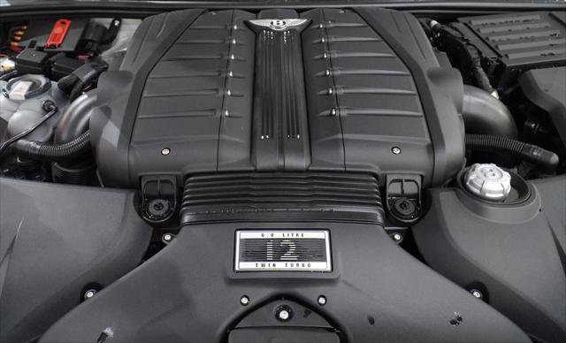 Used 2018 Bentley Bentayga AWD/4WD image 23