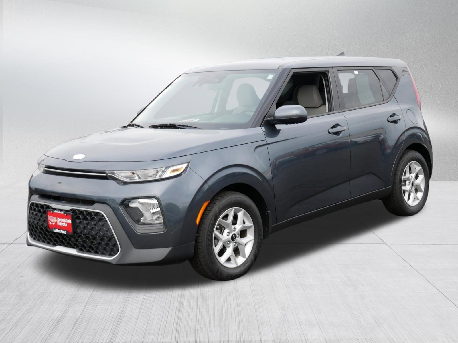 Used 2020 Kia Soul S FWD image 3