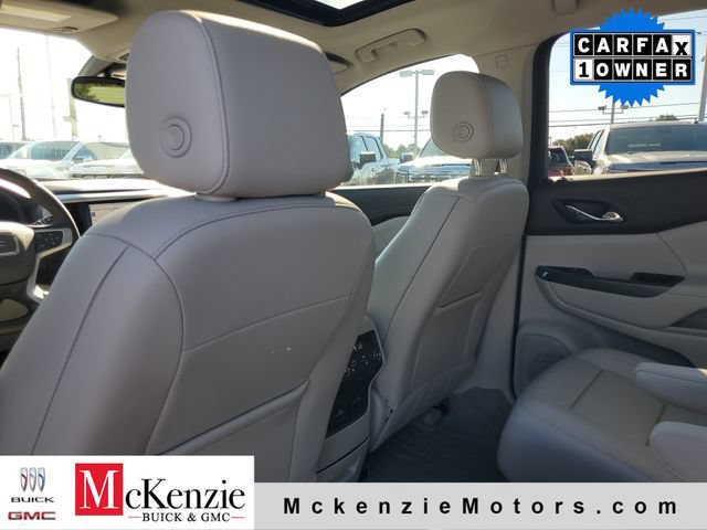 Used 2023 GMC Acadia SLT w/ Technology Package AWD/4WD image 28