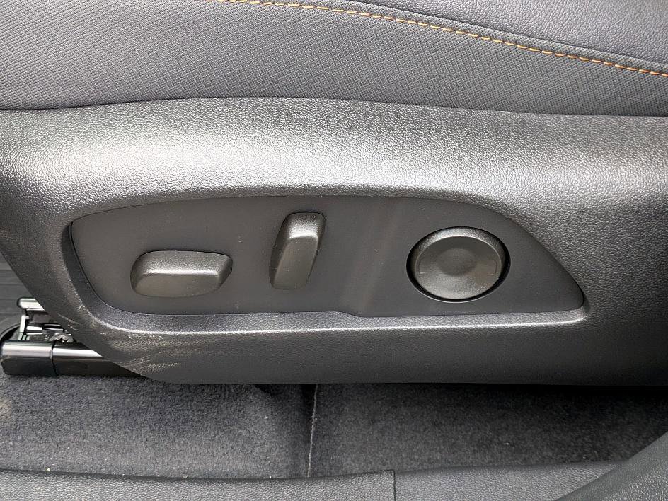 New 2026 Chevrolet Equinox ACTIV w/ Convenience Package III image 16