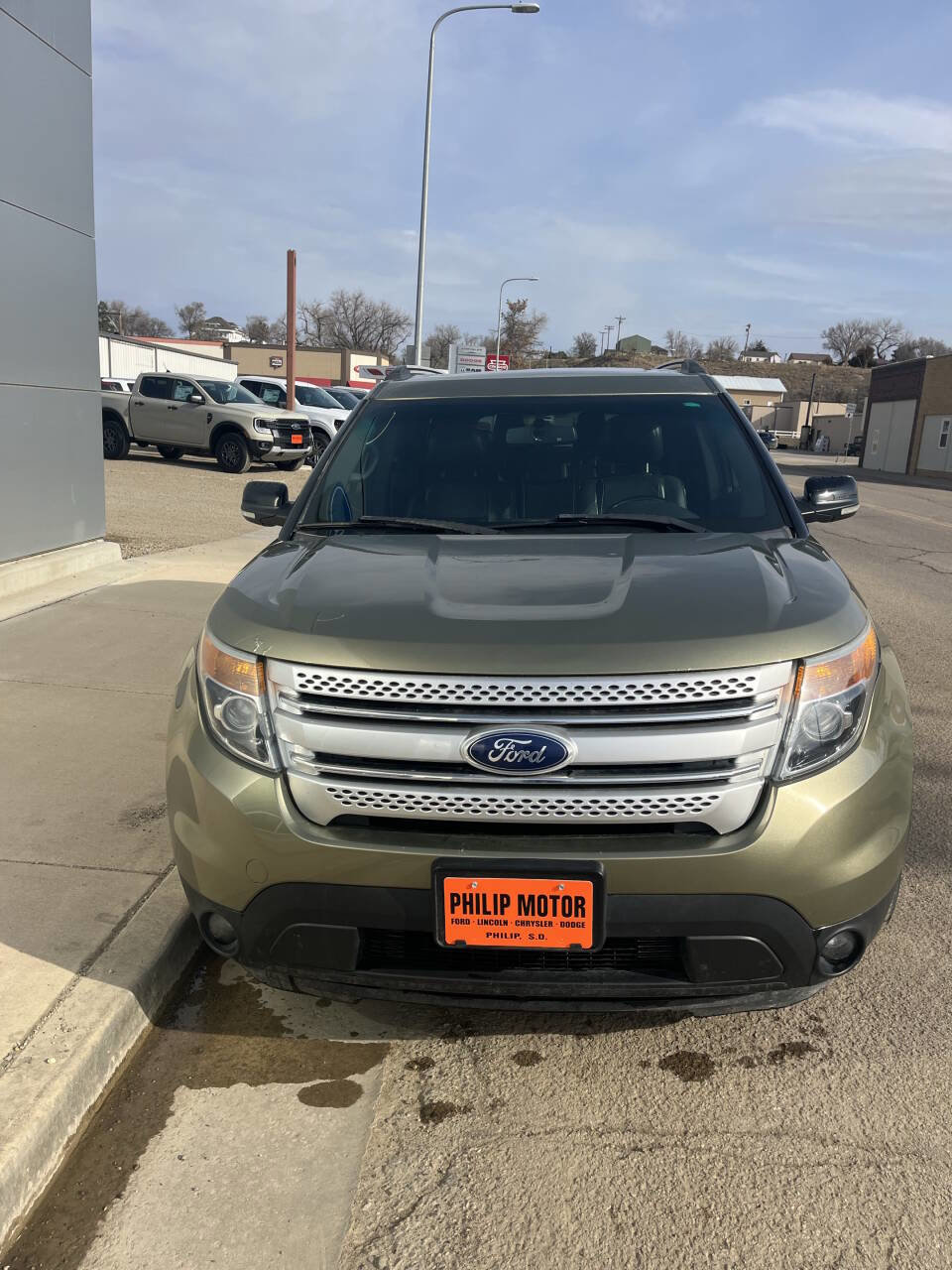 Used 2013 Ford Explorer XLT image 3