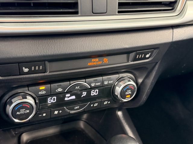 Used 2018 MAZDA MAZDA3 Touring FWD image 20