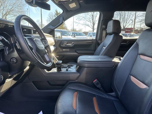 Used 2024 GMC Sierra 1500 AT4 w/ AT4 Premium Package AWD/4WD image 17