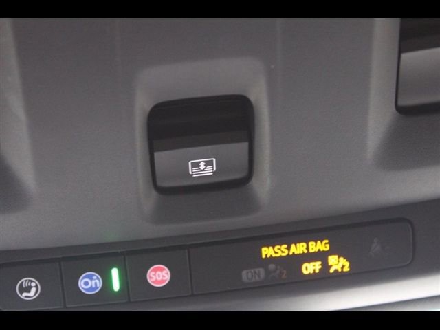 Used 2021 Chevrolet Suburban LT AWD/4WD image 29