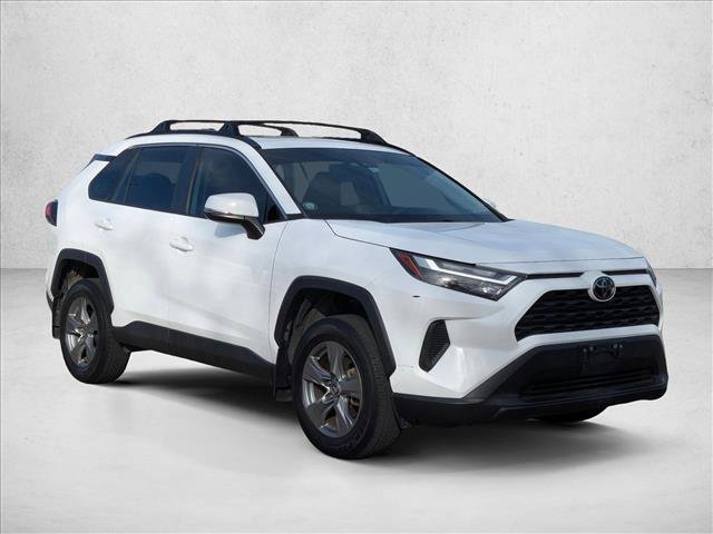 Used 2022 Toyota RAV4 XLE w/ Convenience Package image 3