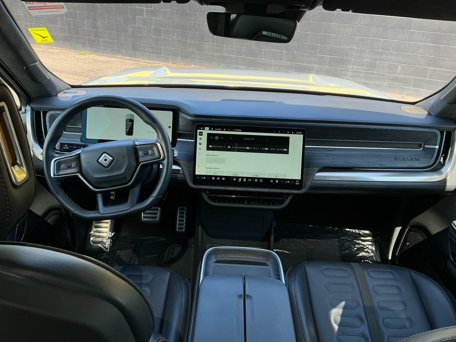 Used 2024 Rivian R1S Adventure Dual AWD/4WD image 17