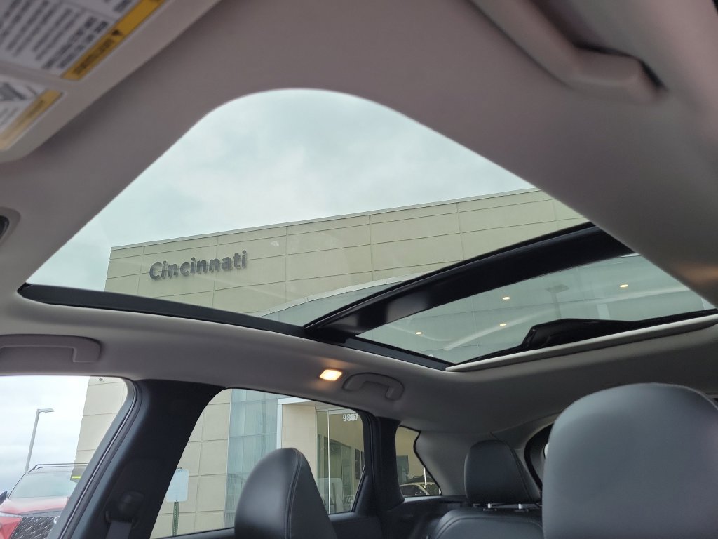 Used 2025 INFINITI QX50 Luxe AWD/4WD image 23