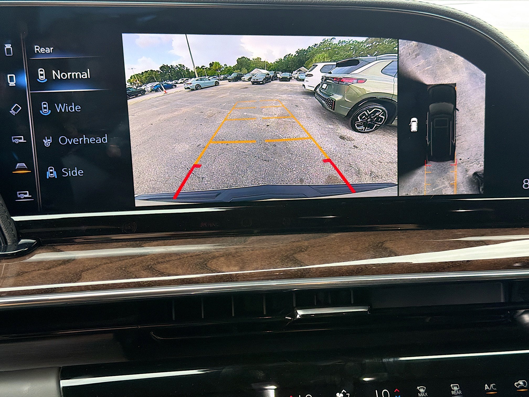 Used 2023 Cadillac Escalade ESV Sport Platinum w/ LPO, ONYX Package AWD/4WD image 33