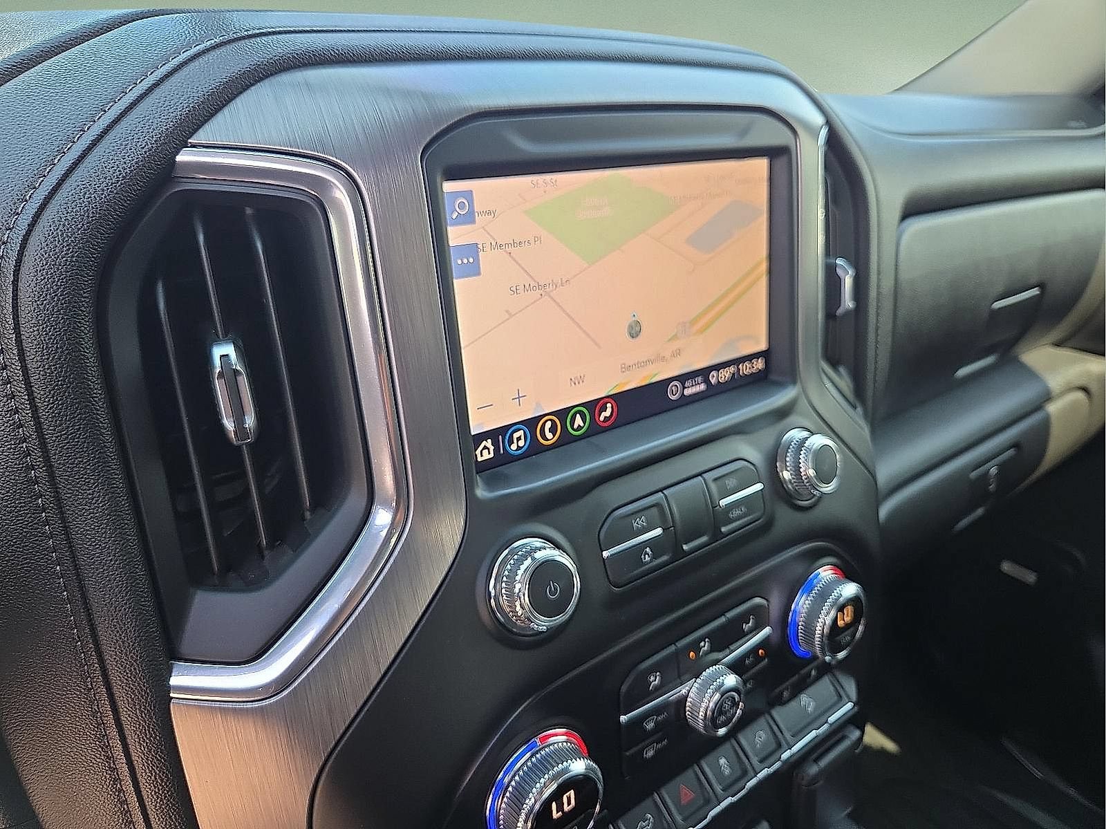 Used 2020 GMC Sierra 2500 Denali w/ Denali Ultimate Package AWD/4WD image 7