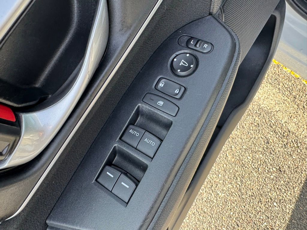 Used 2022 Honda CR-V EX image 17