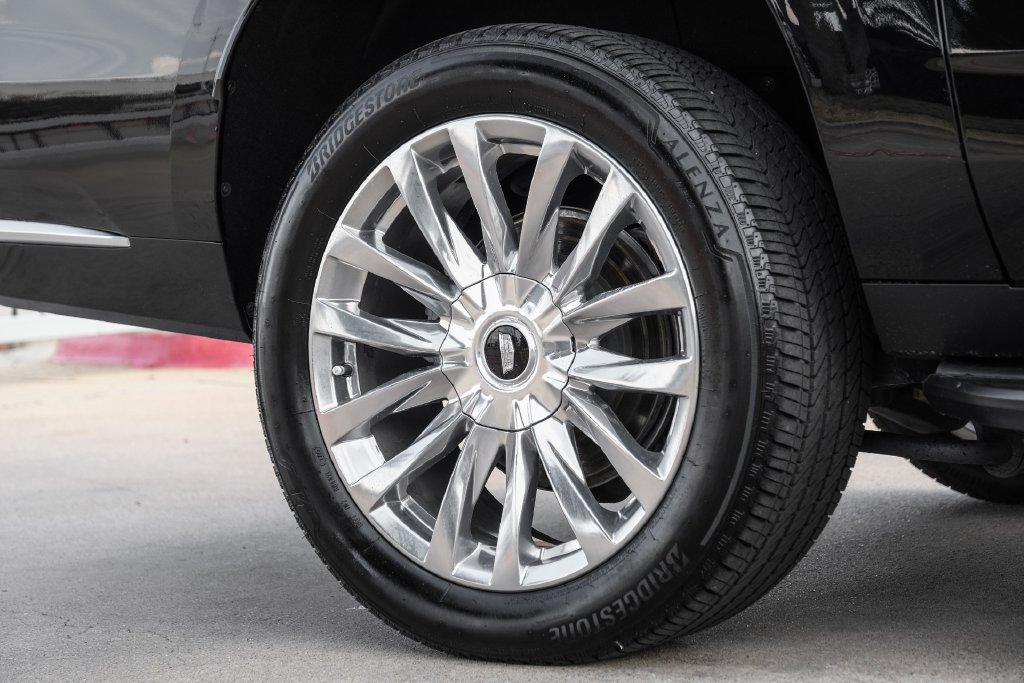 Used 2023 Cadillac Escalade ESV Premium Luxury RWD image 69