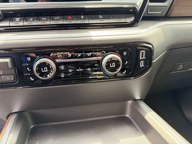 New 2026 Chevrolet Silverado 3500 High Country w/ High Country Premium Package AWD/4WD image 32