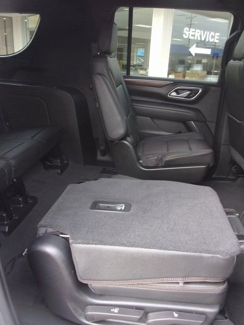 Used 2021 Chevrolet Suburban High Country image 37