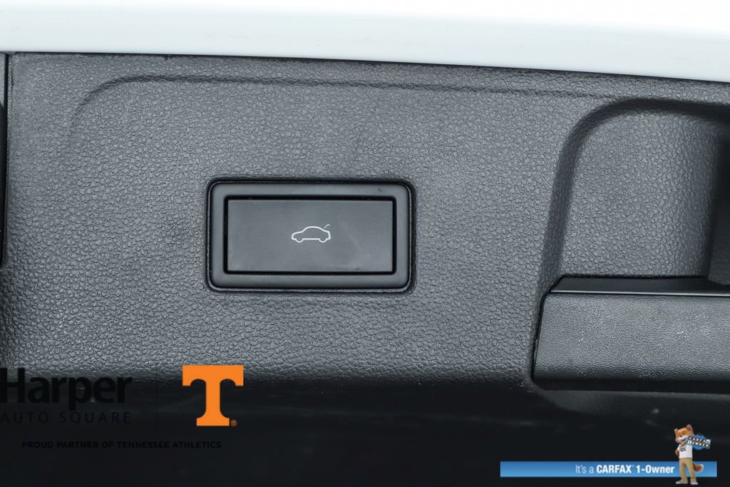 Used 2024 Volkswagen Atlas SEL AWD/4WD image 30