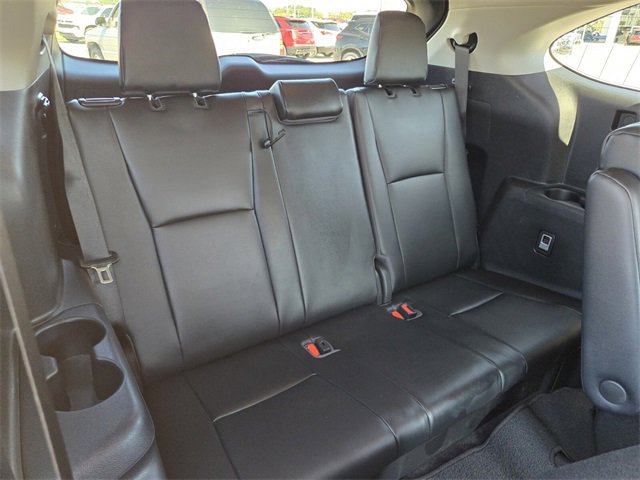 Used 2023 Toyota Highlander XLE image 19