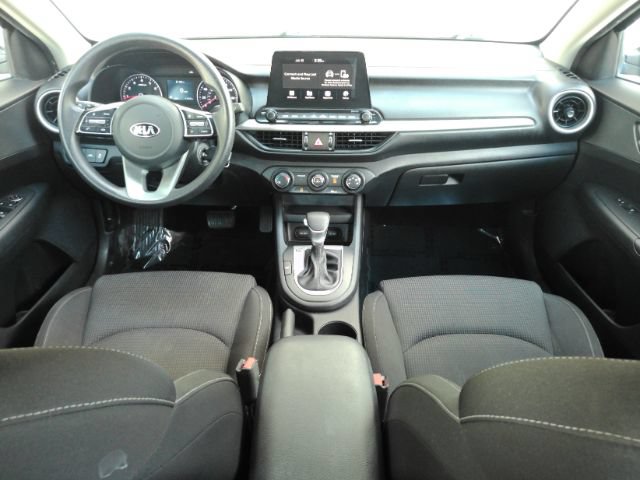 Used 2021 Kia Forte LXS FWD image 3