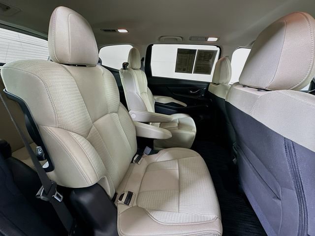 Used 2024 Subaru Ascent Premium w/ Convenience Package image 28