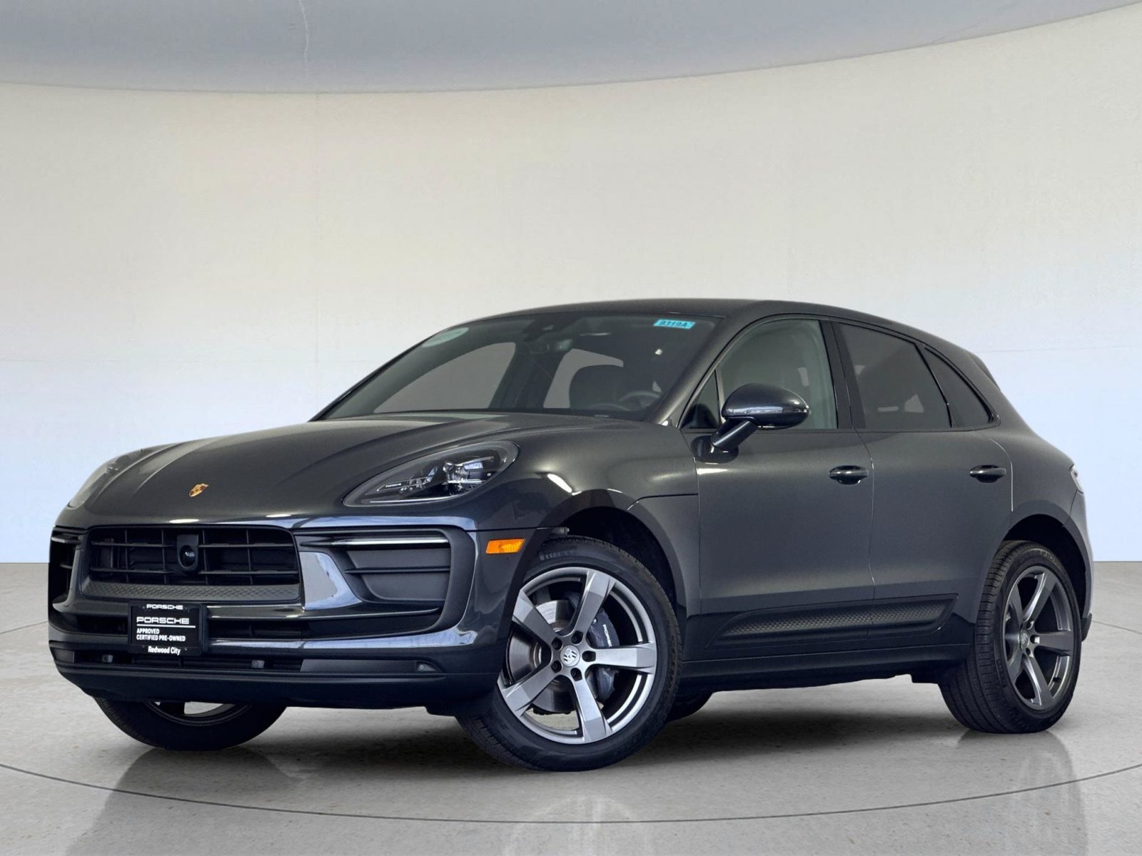 Certified 2026 Porsche Macan AWD/4WD image 1