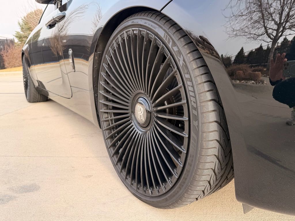 Used 2016 Rolls-Royce Wraith image 11