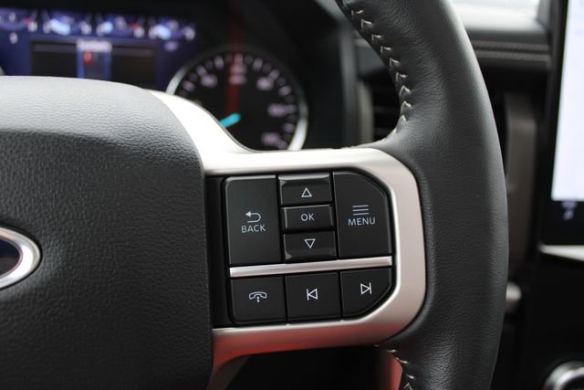 Used 2024 Ford Expedition XLT AWD/4WD image 13