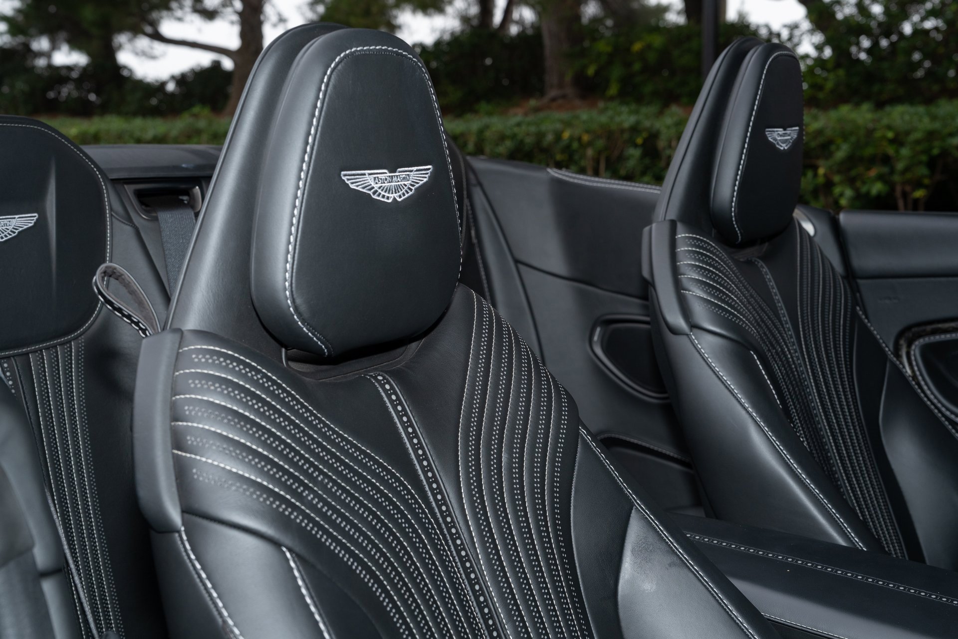 Used 2019 Aston Martin DB11 Volante image 19