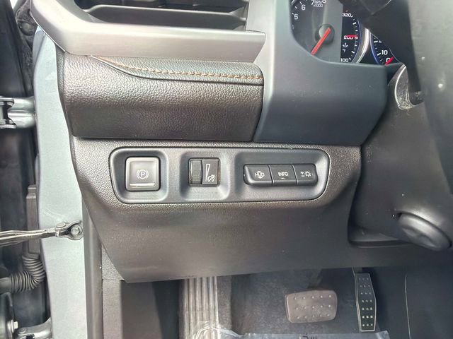 Used 2023 GMC Acadia AT4 w/ Technology Package AWD/4WD image 28