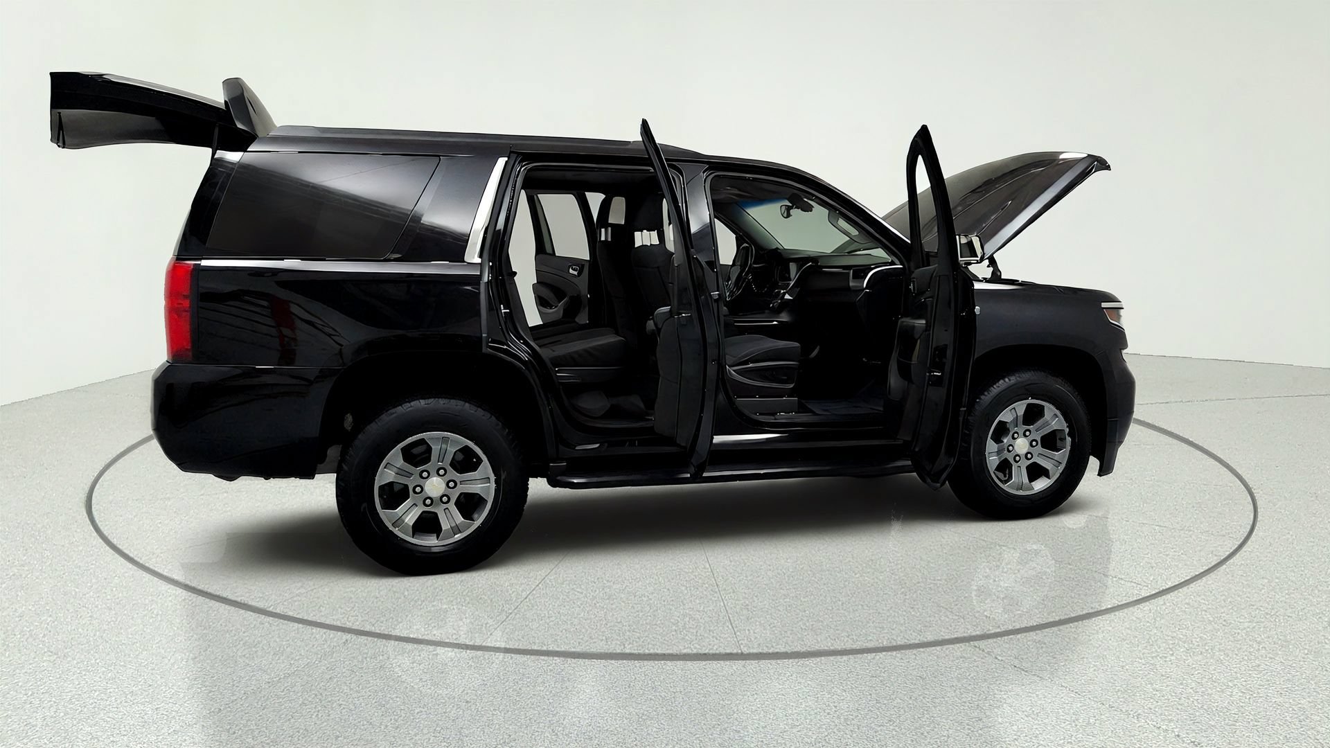 Used 2019 Chevrolet Tahoe LS AWD/4WD image 13