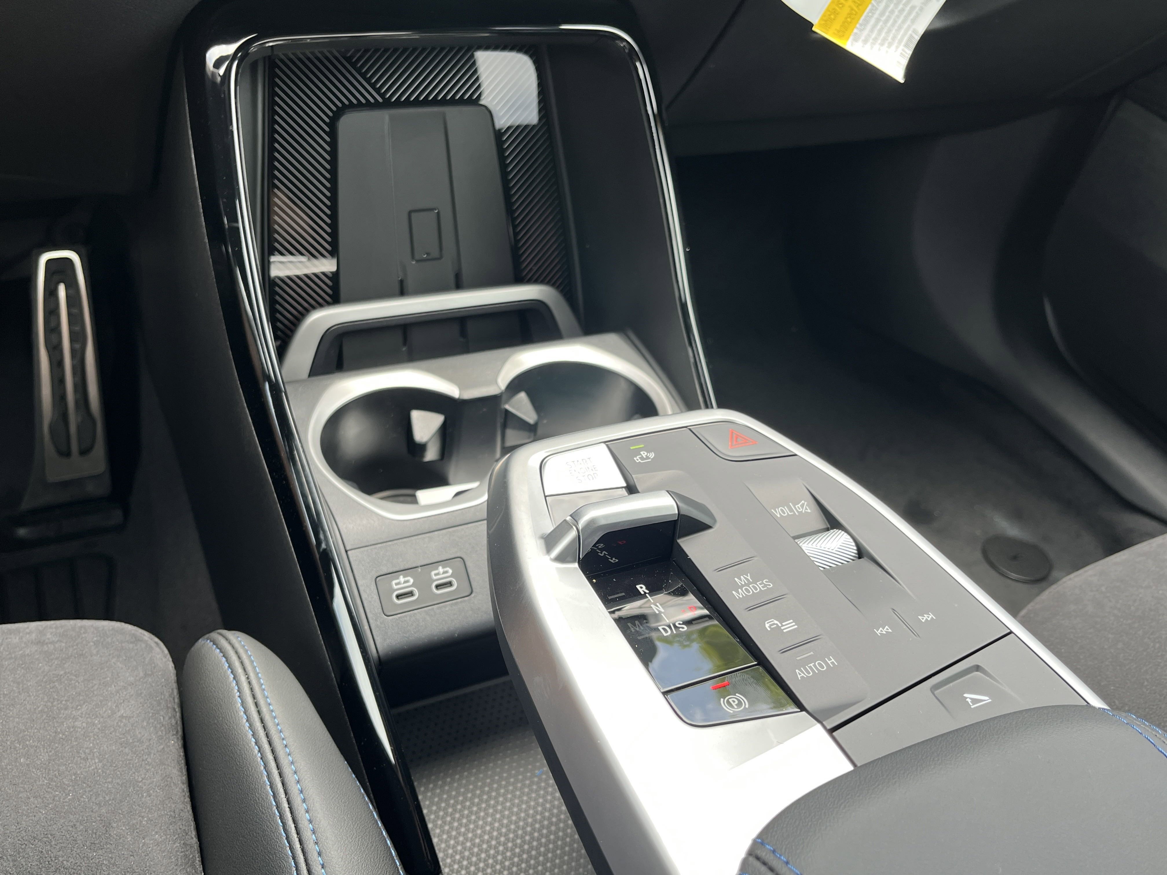 New 2025 BMW X1 xDrive28i w/ Technology Package image 12