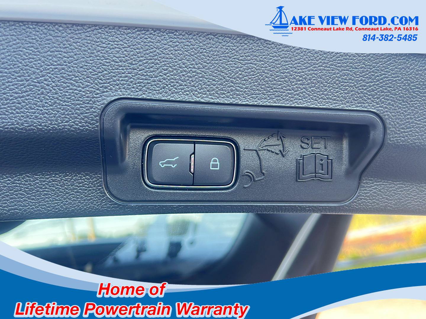 Used 2021 Ford Explorer XLT AWD/4WD image 11