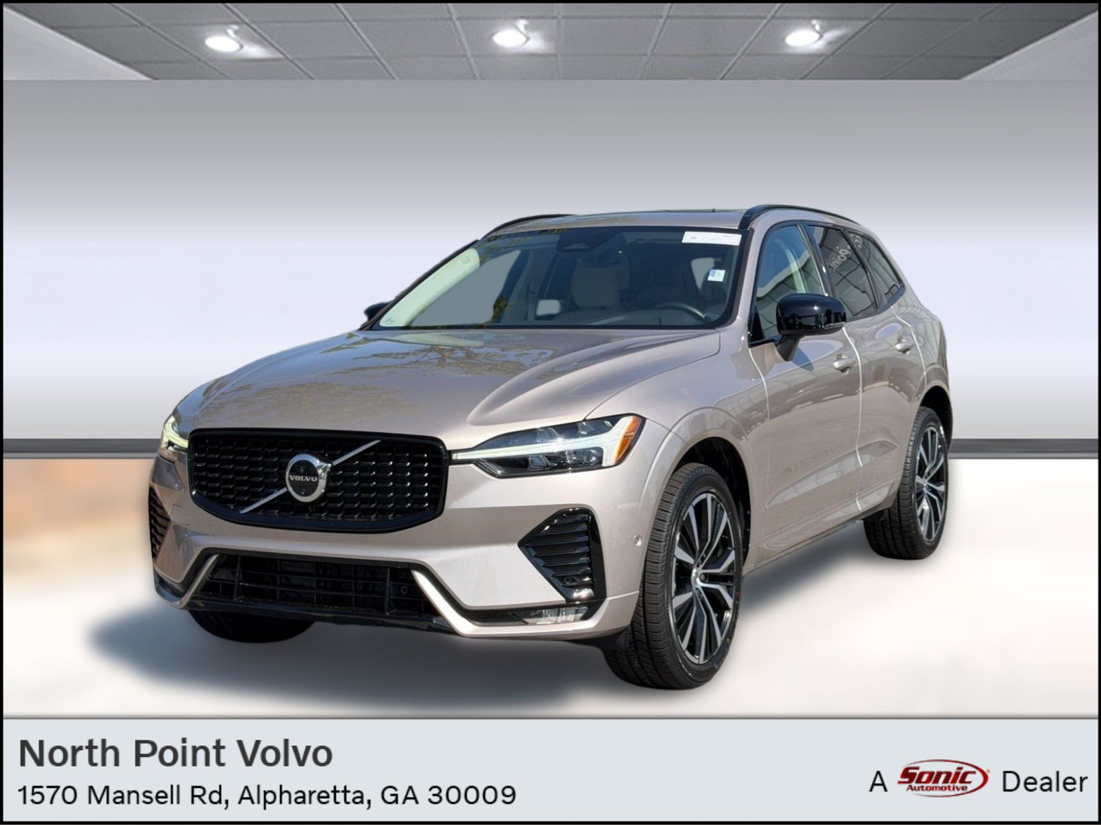 Used 2024 Volvo XC60 B5 Plus AWD/4WD image 1