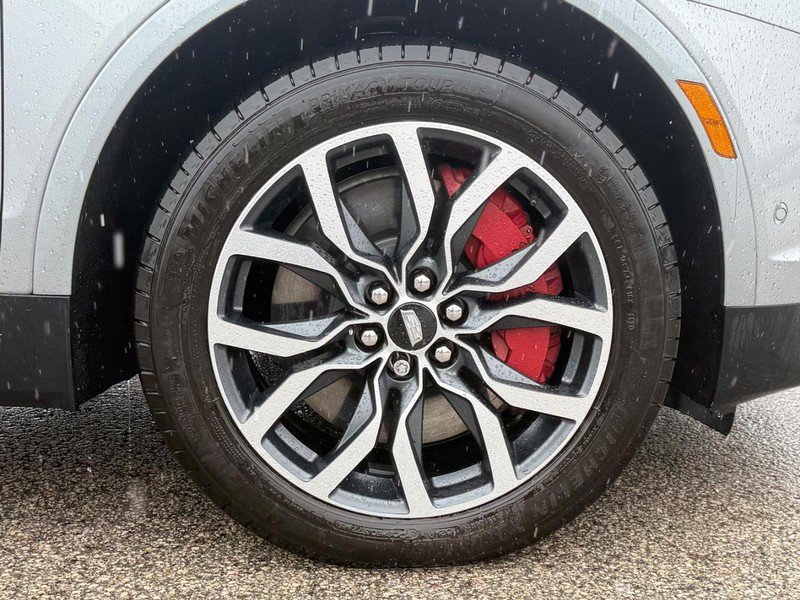 Used 2025 Cadillac XT5 Sportv w/ Technology Package image 12