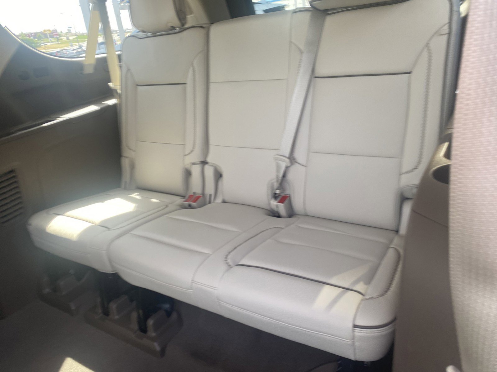Used 2022 GMC Yukon XL Denali RWD image 23
