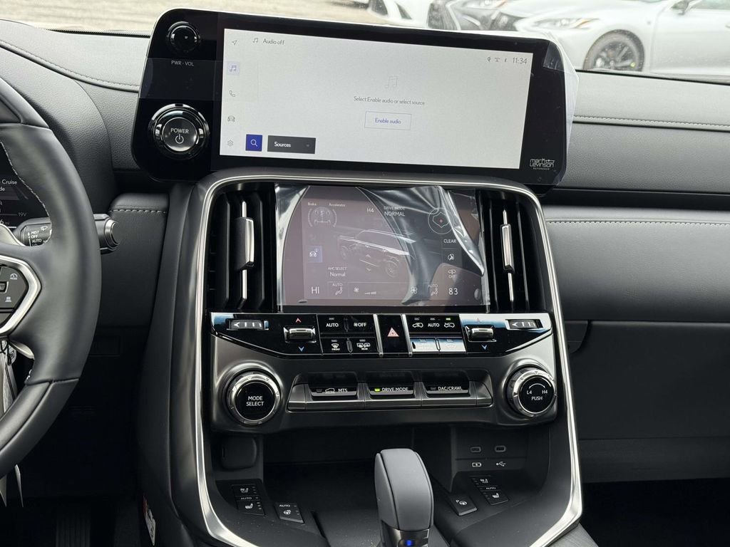 New 2026 Lexus LX 700h Luxury image 14