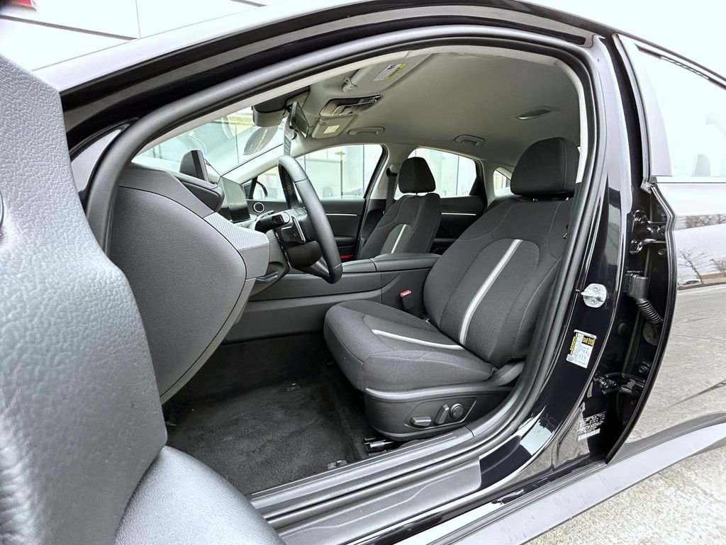 Used 2025 Hyundai Sonata SEL image 12