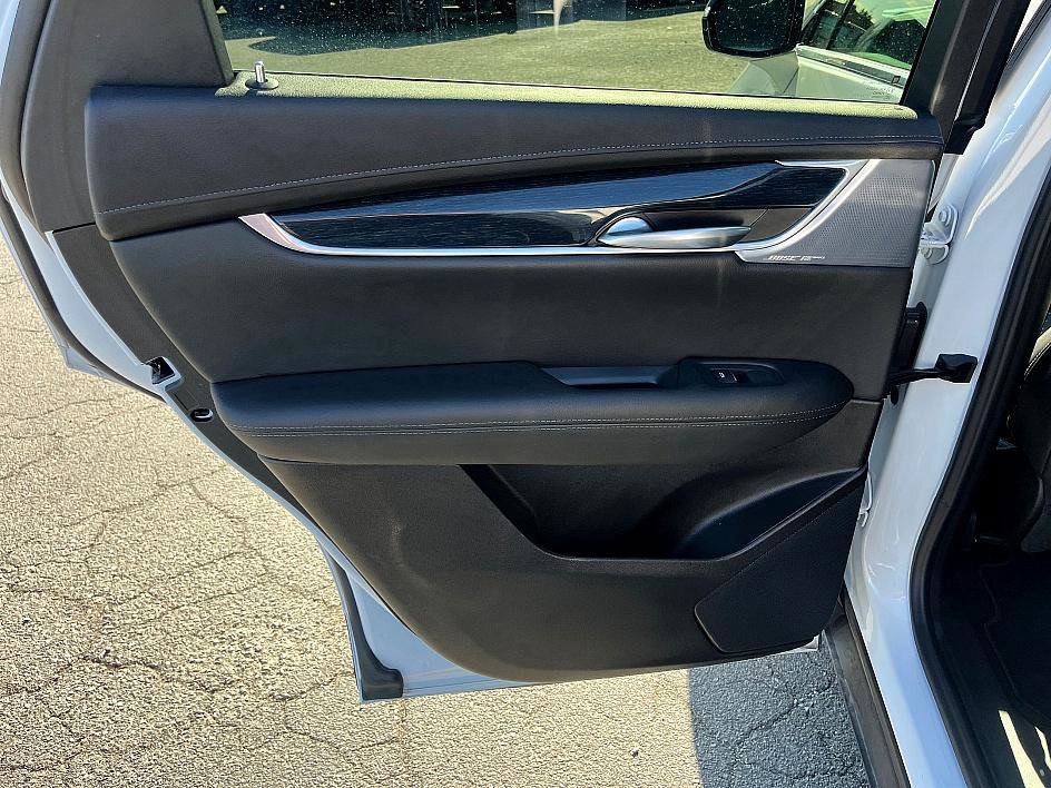 Certified 2025 Cadillac XT5 Premium Luxury image 27