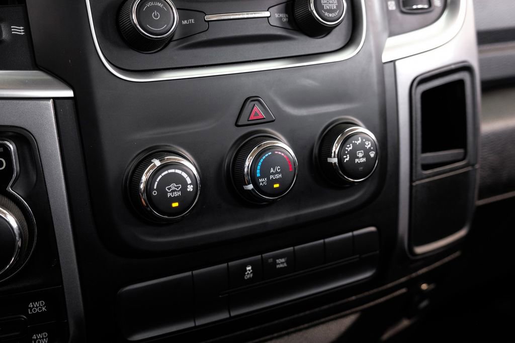 Used 2021 RAM 1500 Classic SLT image 20