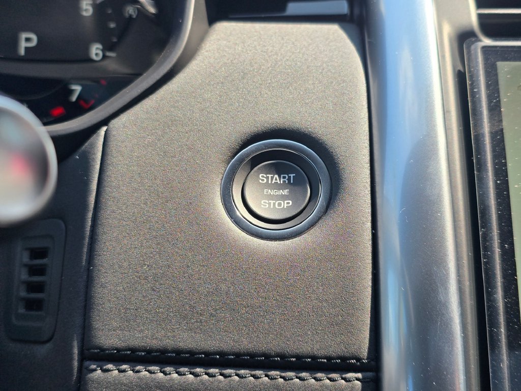 New 2026 Land Rover Discovery S AWD/4WD image 27