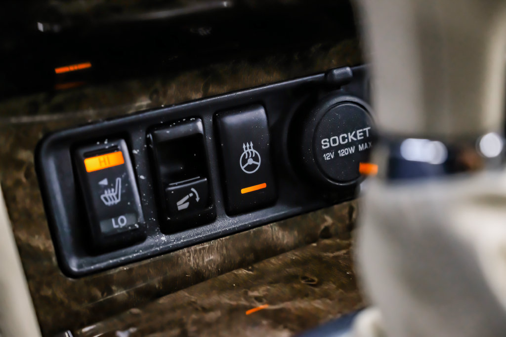 Used 2016 INFINITI QX80 2WD w/ Driver's Assistance Package image 31