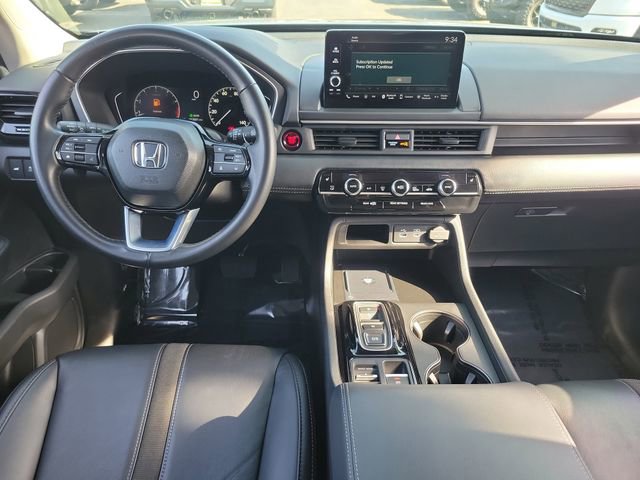 Used 2025 Honda Pilot EX-L image 10