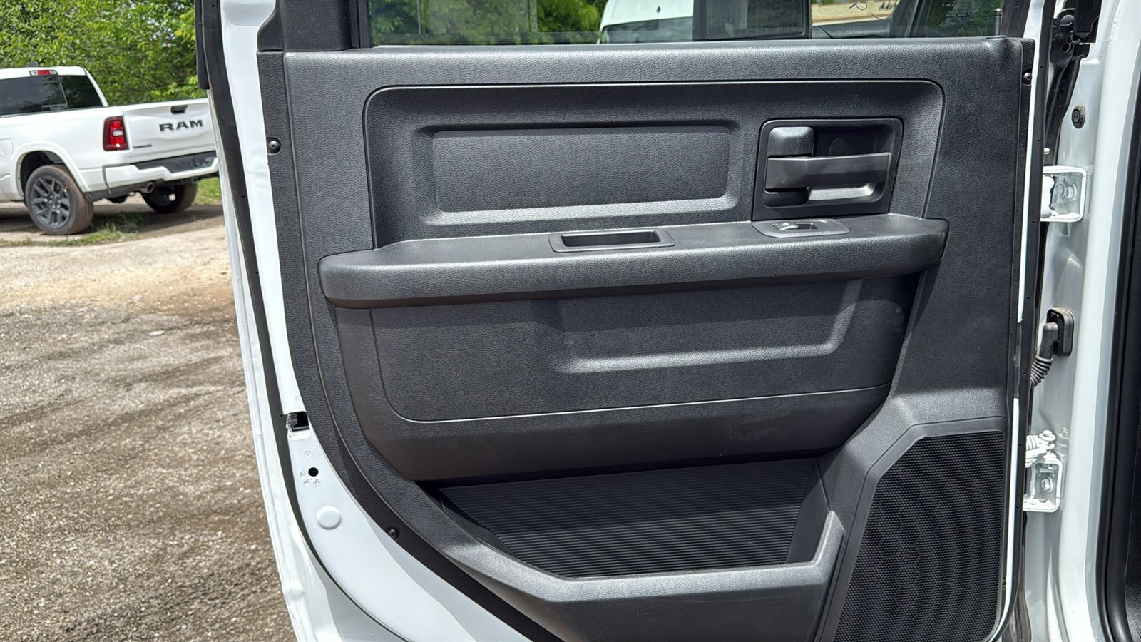 New 2026 RAM 3500 Tradesman w/ Chrome Appearance Group A AWD/4WD image 19