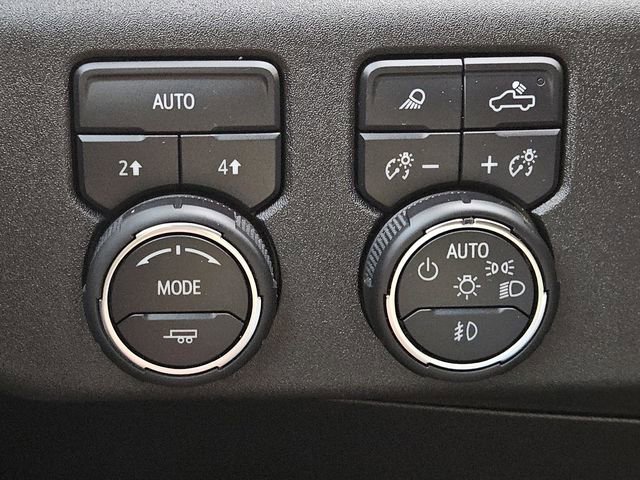 Used 2025 Chevrolet Silverado 1500 LTZ w/ LTZ Convenience Package II AWD/4WD image 23