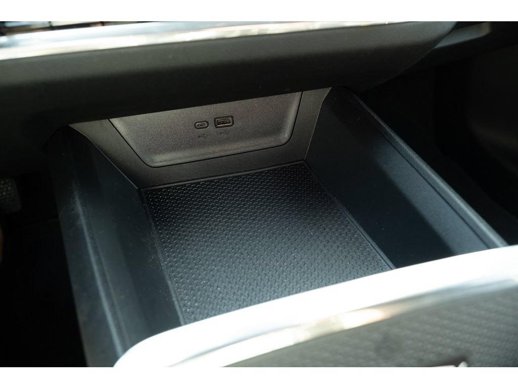Used 2026 Chevrolet Equinox LT w/ Convenience Package II FWD image 28