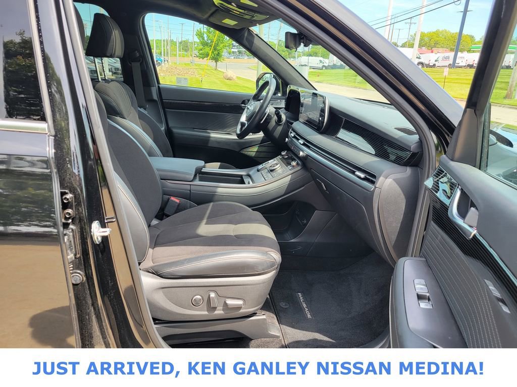 Used 2025 Hyundai Palisade Calligraphy AWD/4WD image 23