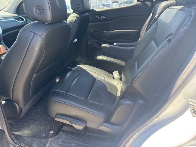 Used 2021 GMC Acadia SLT w/ Elevation Edition image 18