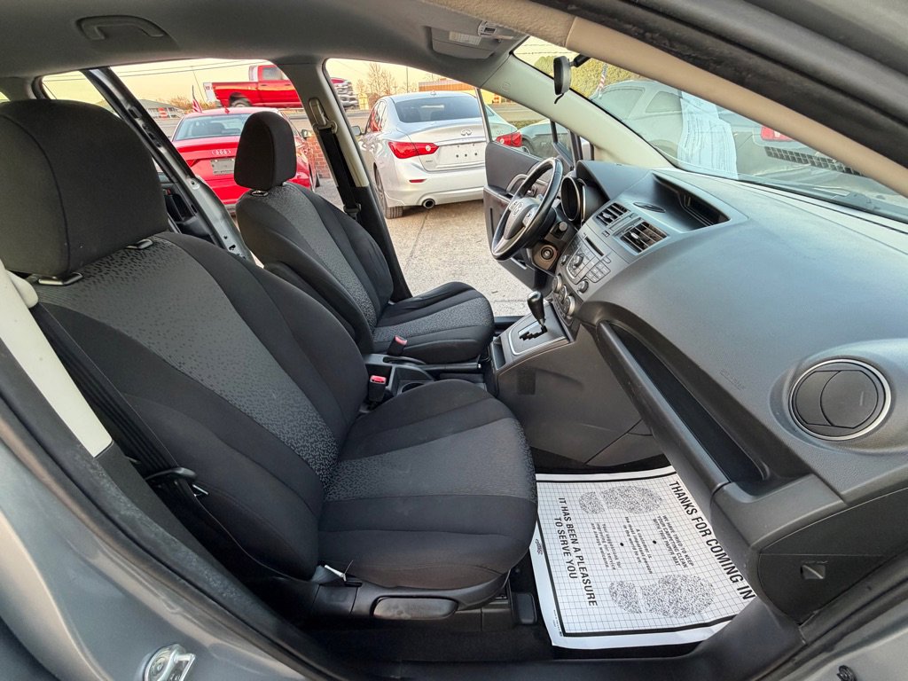 Used 2012 MAZDA MAZDA5 Touring image 10