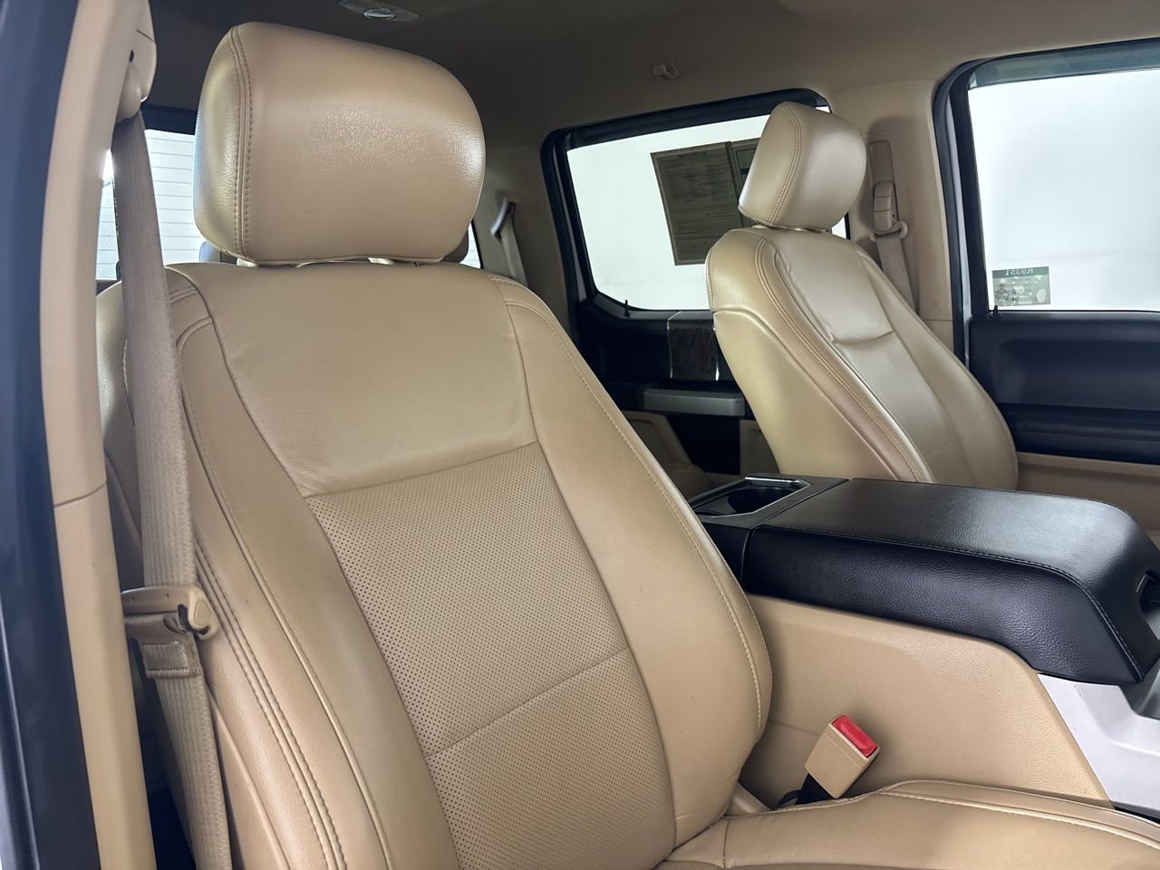 Used 2019 Ford F250 Lariat w/ Lariat Value Package image 29